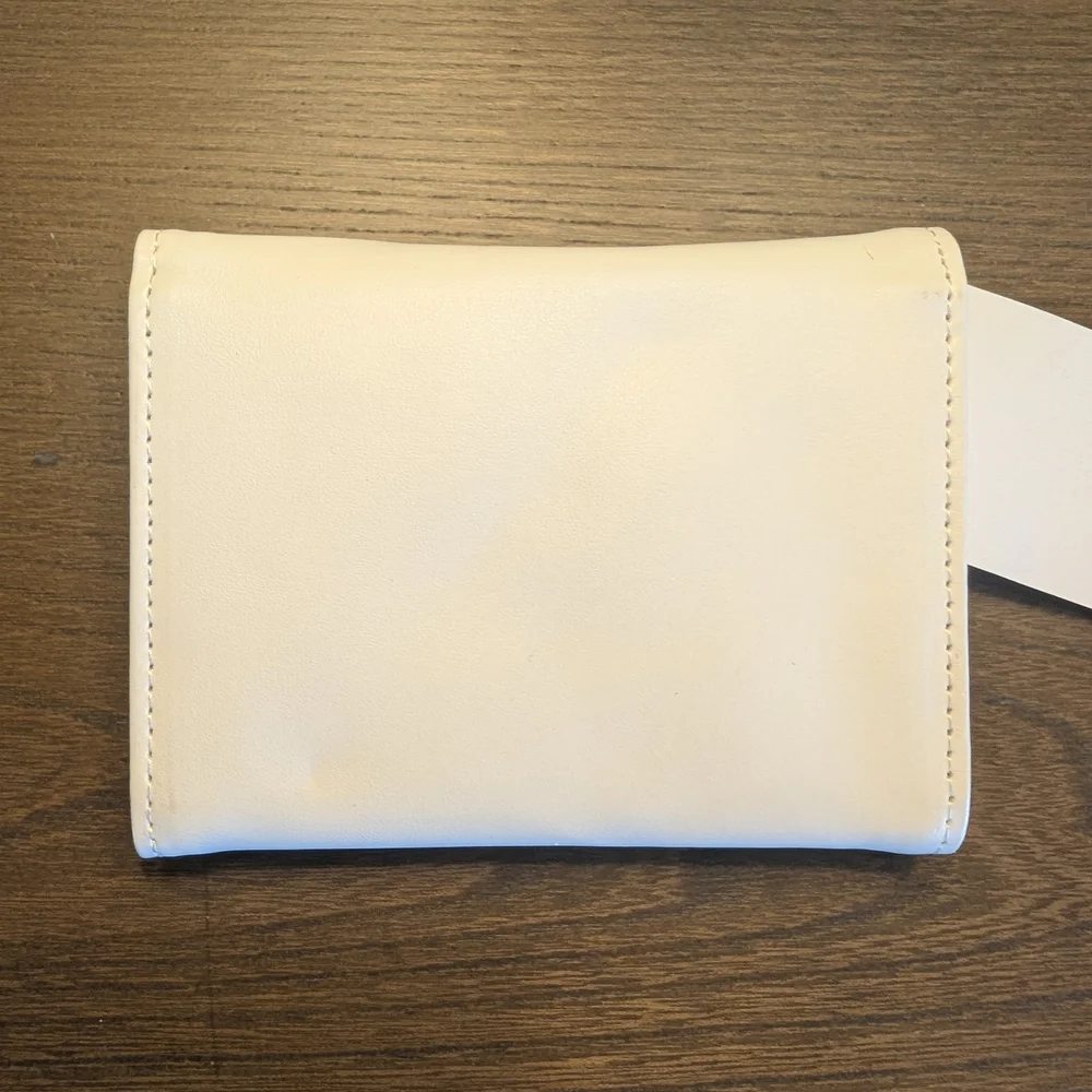 Sanrio Hello Kitty Card Case - Picture 7 of 10
